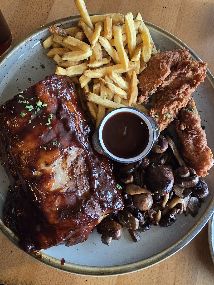 Old Trail Tavern + Steak-7